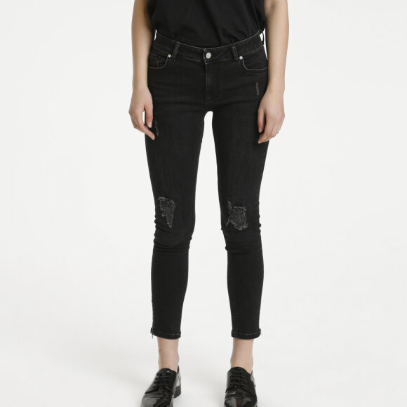 My Essential Wardrobe black-week-spar-22  - My Essential Wardrobe Celina Zip Jeans