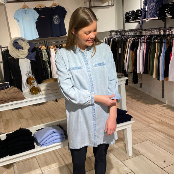 Sofie Schnoor Skjorte