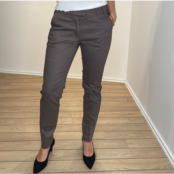 Gustav - Gustav Cane Buks 