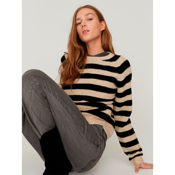 Sofie Schnoor Stribet strik 
