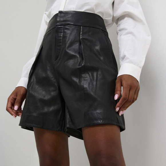 M.E.W - My Essential Wardrobe The Leather Shorts 