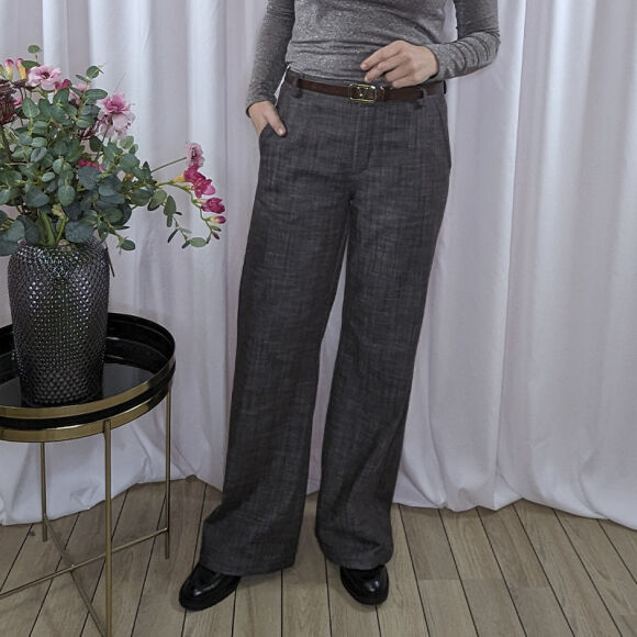 Black Colour - Black Colour Box Buks