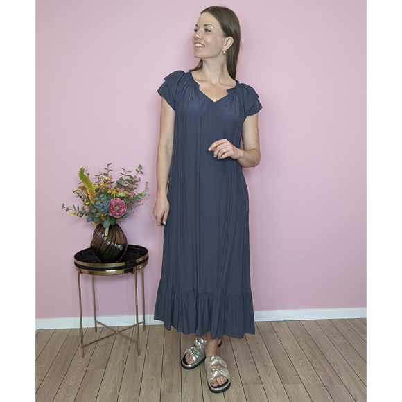Sunrise Cropped Dress Navy Kjole Fra Cocouture