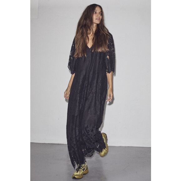 Haute L’amitié Curvey Blonde Kjole