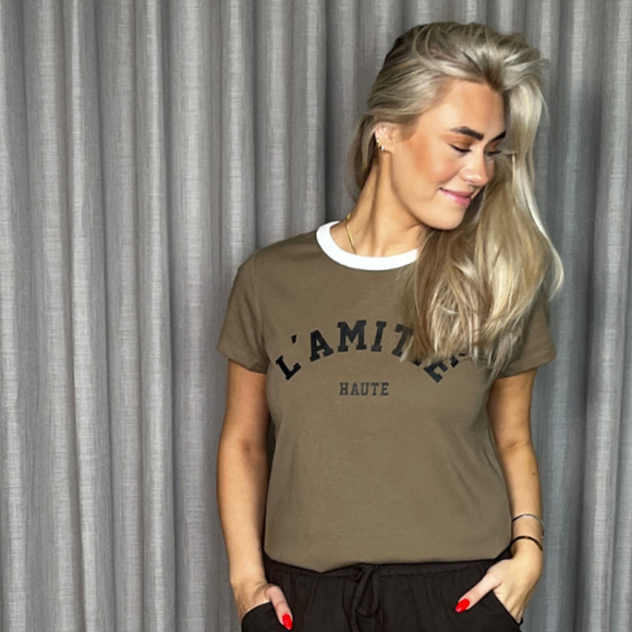 Haute L´amitié - Haute L'amitie Logo T-shirt