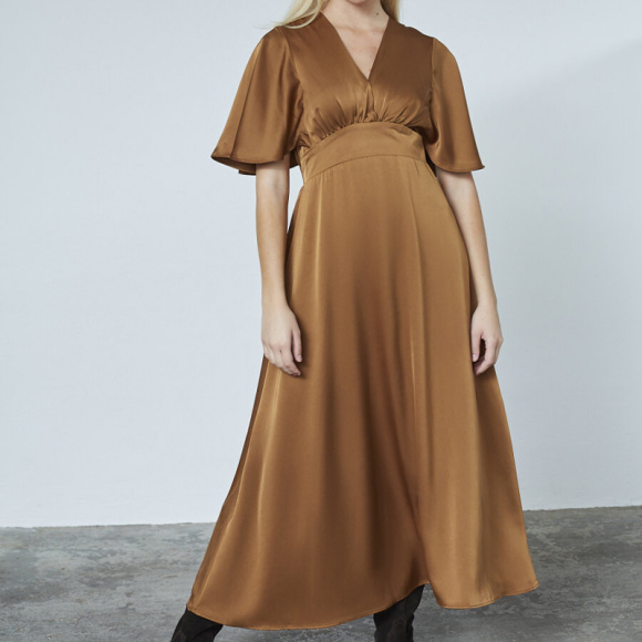 Sisters Point - Sisters Point Gisela-dr Kjole