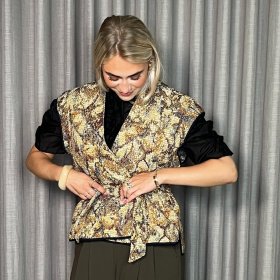 Mosh Mosh Wired Vest