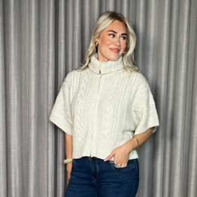 Pbo Kalina Strik Cape Pbo Kalina Strik Cape