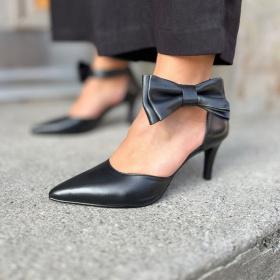 Copenhagen Shoes Moving Around Stillet