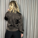 Neo Noir - Neo Noir Naja Satin Bluse Neo Noir - Neo Noir Naja Satin Bluse