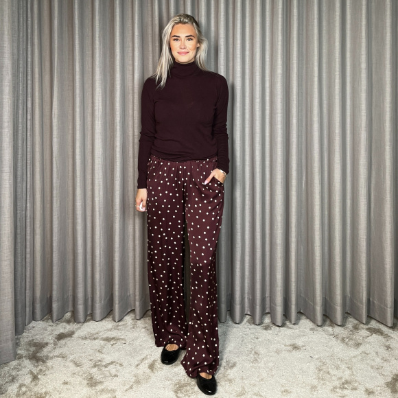 Black Colour - Black Colour Valery Buks