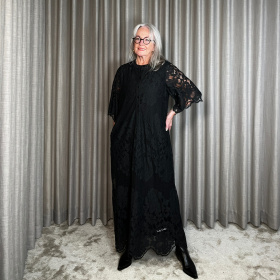 Haute L'amitie Curvey Lace Hem Placket Kjole