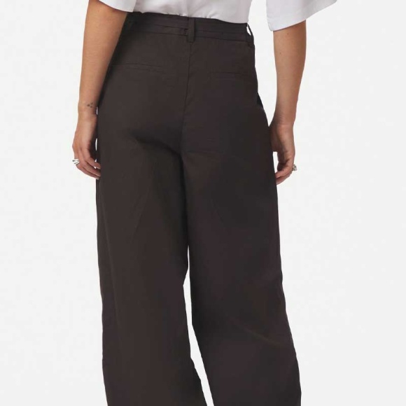 Neo Noir - Neo Noir Malba Poplin Buks