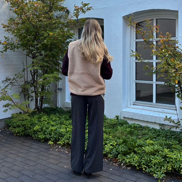 Haute L´amitié - Haute L'amitie Fur Vest