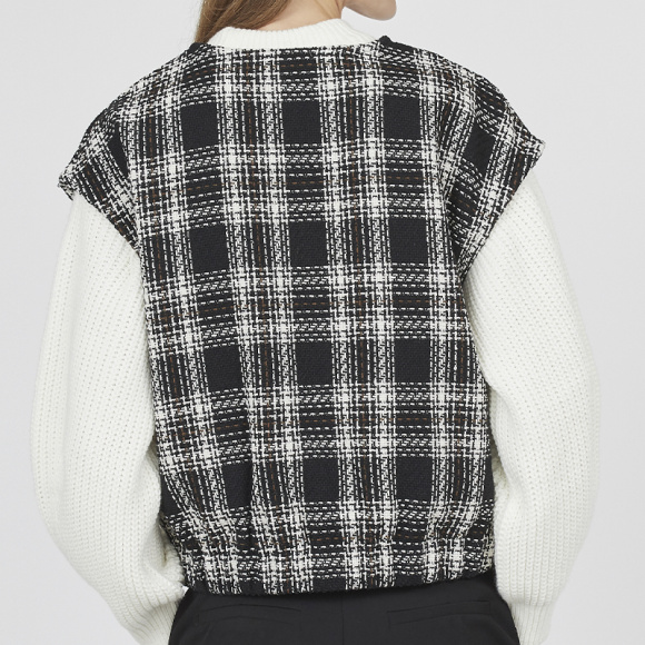 Sisters Point - Sisters Point Geri-ve1 Vest 