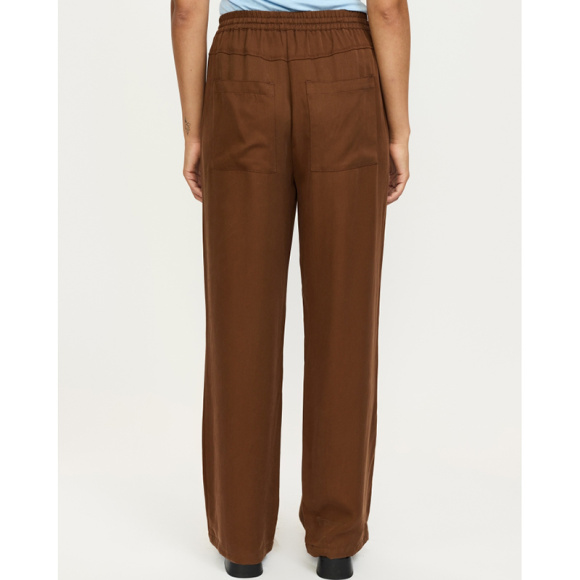 Soft Rebels - Soft Renels SRuma Buks 