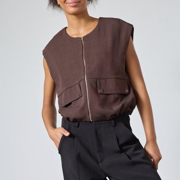 Sisters Point - Sisters Point Garwin- Ve3 Vest