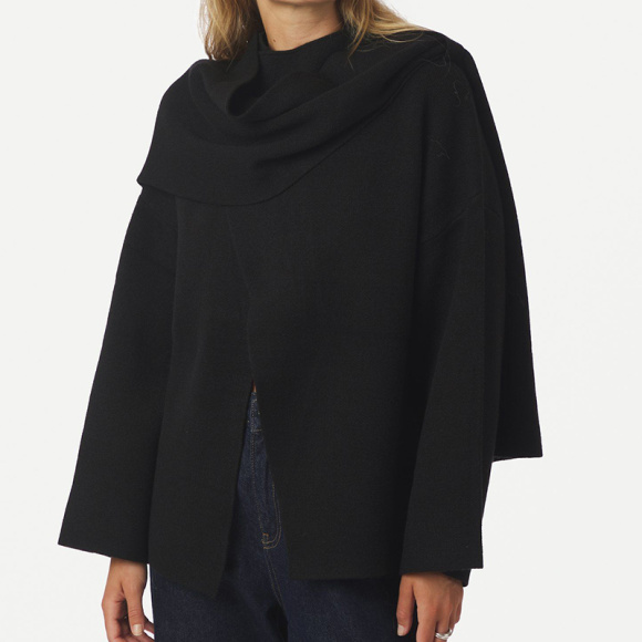 Neo Noir - Neo Noir Wals Knit Scarf Bluse