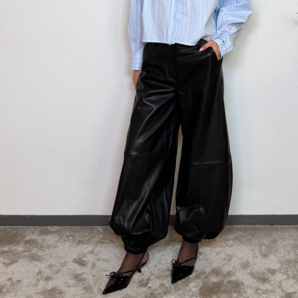 Haute L´amitié - Haute L'amitie Jasmin Leather Harem Buks