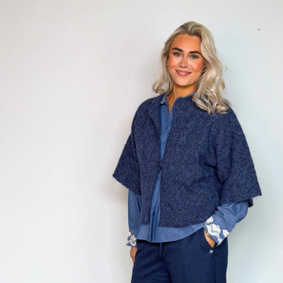 Gustav - Gustav Anasia Knit Cape