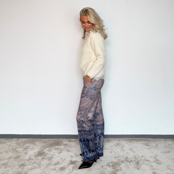 Gustav - Gustav Amola Strik 