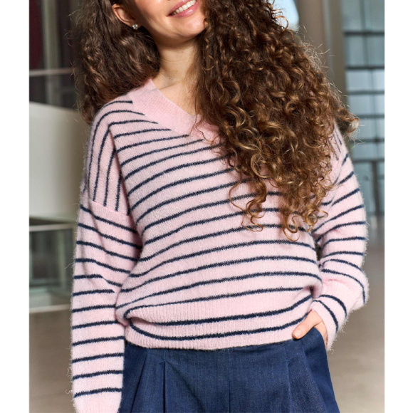 Black Colour - Black Colour Dell Striped V-neck Strik 