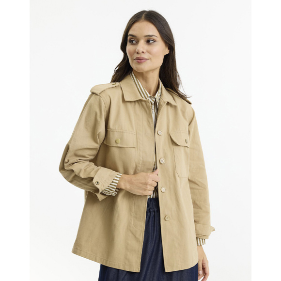 InFront - In Front Amanda Jakke 