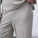 Sisters Point - Sisters Point Valte-pa Buks 