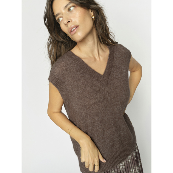 Mos Mosh - Mos Mosh Mape V-neck Knit Vest 