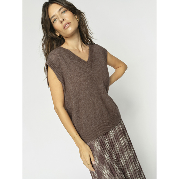 Mos Mosh - Mos Mosh Mape V-neck Knit Vest 