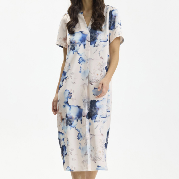 InFront - Infront Nicola Kjole