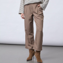 Sisters Point - Sisters Point Viksa-pa Crop Buks Sisters Point - Sisters Point Viksa-pa Crop Buks