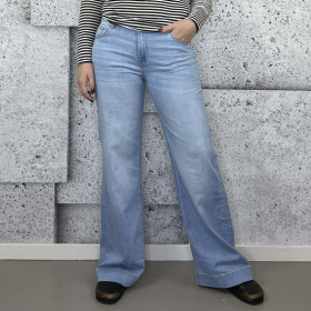 Cabana Living Debian 1983 Jeans 