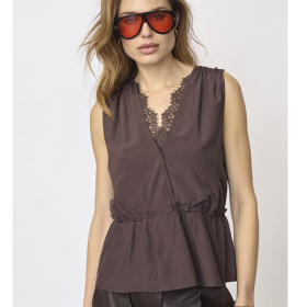 Co'couture Sunny Lace Top