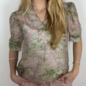 Continue Moe Flower Bluse - Flower Print Continue Moe Flower Bluse - Flower Print
